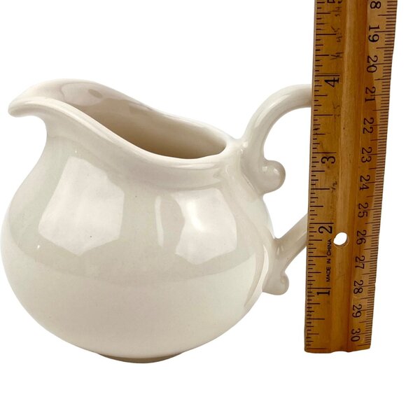Williams Sonoma Manosque Cream Colored Ceramic Creamer Pitcher Made In Portugal - Picture 8 of 9